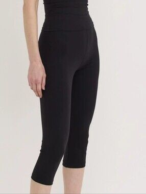 Black Capri Pants Small Organic Basics